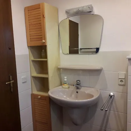 Charming In Near Lake Apartmán *